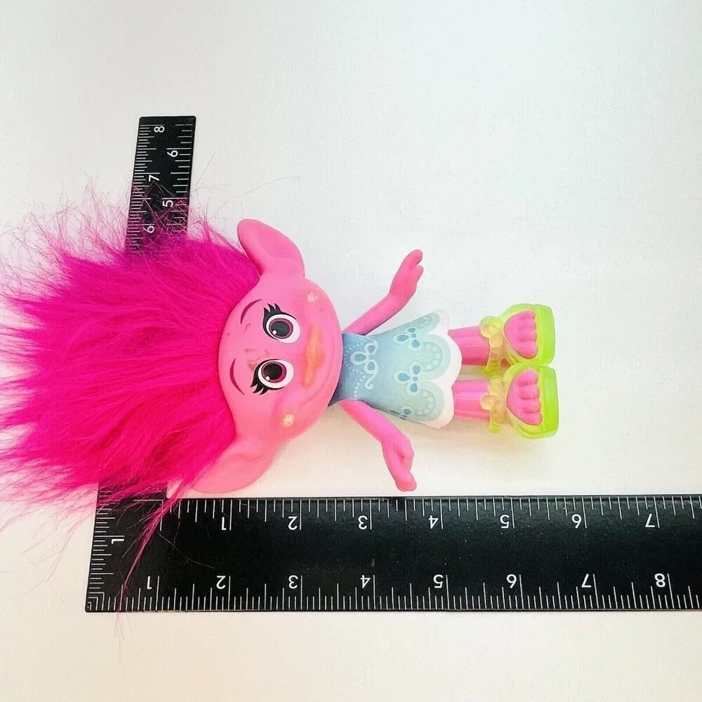 Hasbro 2015 Poppy Troll Princess Doll Dreamworks Animation Trolls Figure Toy